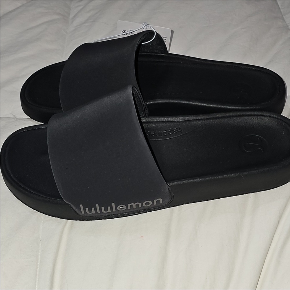 Lululemon Women’s Restfeel Slides Sz 10 With Spellout Nwts